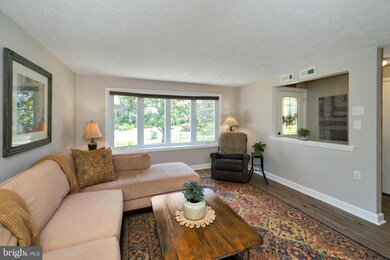 720 Barkley Dr, Fredericksburg, VA 22407 - photo 5