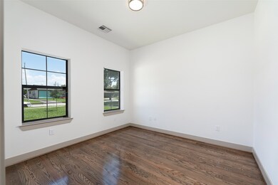 4714 Winnetka St, Houston, TX 77021 - photo 5