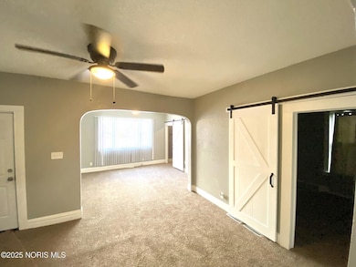 862 Butler St, Toledo, OH 43605 - photo 2