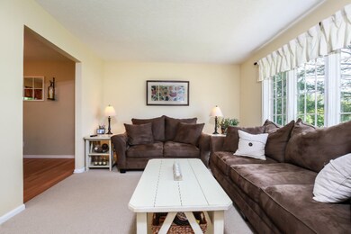 006-Living_Room-4169267-medium
