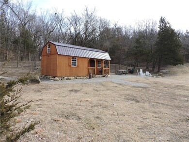 Tiny Cabin, with 2 sleeping lofts