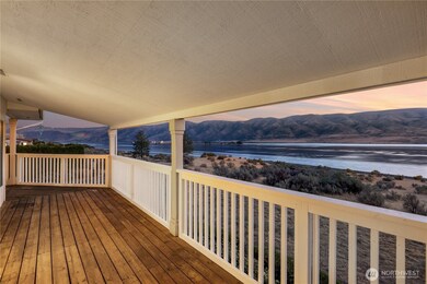 514 Island View S, Mattawa, WA 99349 - photo 3