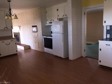 146 Jane Sowers Rd, Statesville, NC 28625 - photo 3