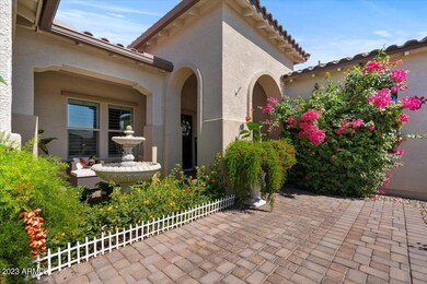 04-Front walkway & fountain