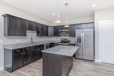 Hunters Landing Unit 202 (16)