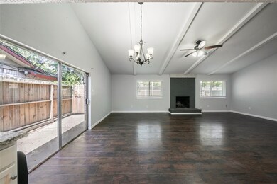 16927 Worden Ln, Friendswood, TX 77546 - photo 5