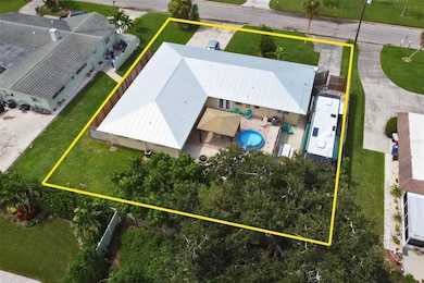 1860 Southpointe Dr, Sarasota, FL 34231 - photo 7