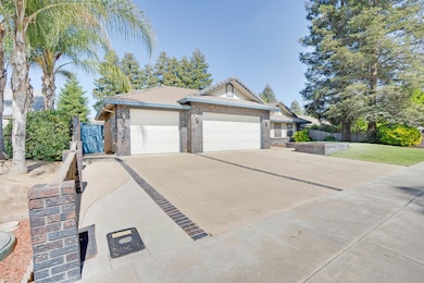 2092 N Adams Street, Tulare, CA-2