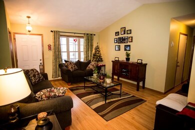 794 Leeward Ln, Oregon, WI 53575 - photo 4