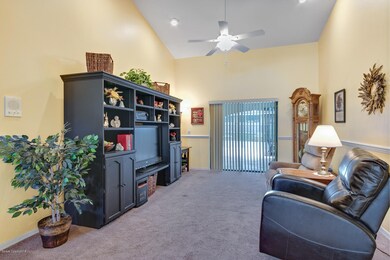 Formal Living Photo 2