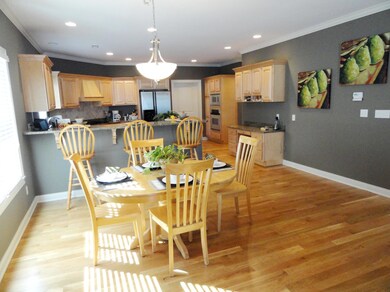 Eat in kitchen view
