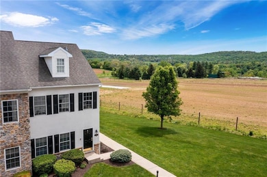 1804 Merlot Dr unit D, Easton, PA 18045 - photo 3