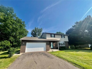 6741 Cetronia Rd, Allentown, PA 18106 - photo 2