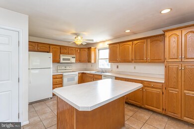 176 Brandamore Rd, Honey Brook, PA 19344 - photo 4