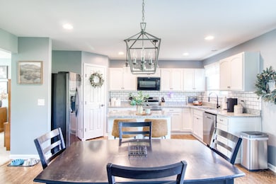 8965 Bluejay View Dr, Cleves, OH 45002 - photo 6