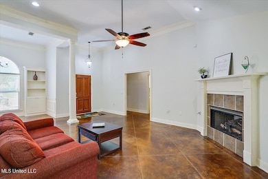 06-102 Canter Cove