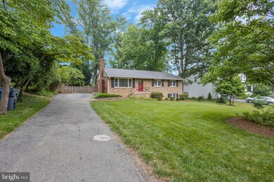 7206 Gordons Rd, Falls Church, VA 22043 - photo 2