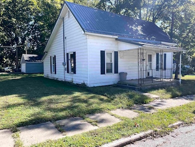 106 NE 10th St, Washington, IN 47501 - photo 3