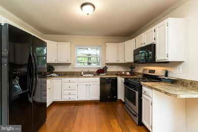 4945 Lockard Dr, Owings Mills, MD 21117 - photo 7