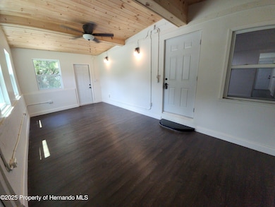 8569 W Admiral Byrd Ln, Crystal River, FL 34429 - photo 4