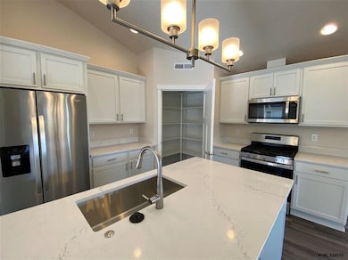 2069 SE Academy St, Dallas, OR 97338 - photo 4