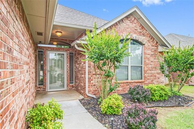 2632 SE 9th Cir, Moore, OK 73160 - photo 5