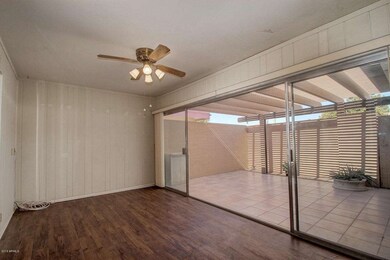 11022 W Topaz Dr, Sun City, AZ 85351 - photo 5