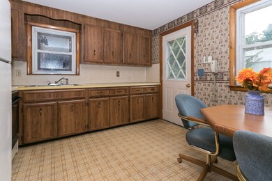135 Hingham St, Rockland, MA 02370 - photo 6