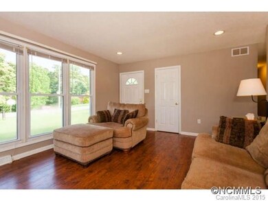 193 Mount Carmel Rd, Asheville, NC 28806 - photo 2