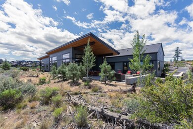 61438 Weinhard Ct, Bend, OR 97702 - photo 5