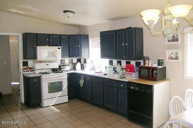 421 N Fresno St, Chandler, AZ 85225 - photo 4