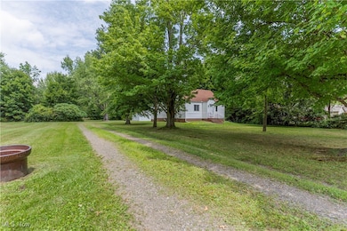View of dirt / gravel road