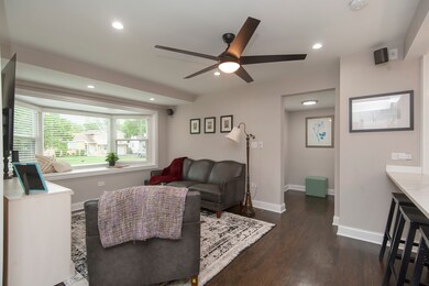 1884 Webster Ln, Des Plaines, IL 60018 - photo 2