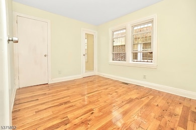 137 Osborne Terrace, Newark, NJ 07108 - photo 6