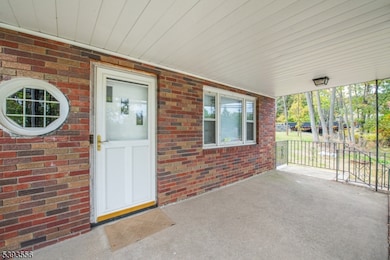 83 Shepherds Ln, Totowa, NJ 07512 - photo 6