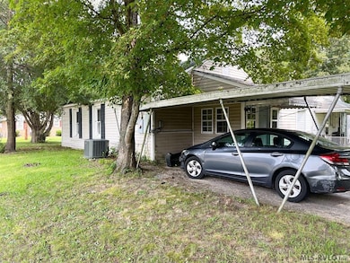 1401 Pruden St, Roanoke Rapids, NC 27870 - photo 4