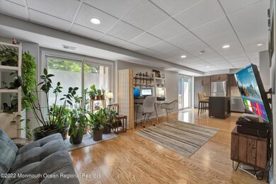 12-Living Room