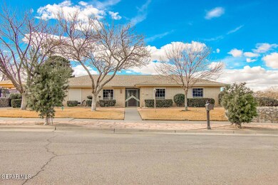 10500 Tomwood Ave, El Paso, TX 79925 - photo 2