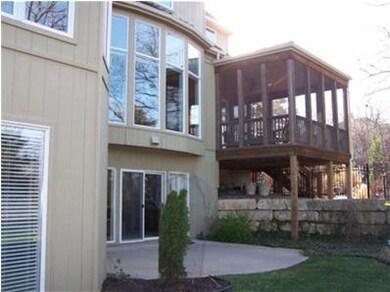 9224 Redbud Ln, Lenexa, KS 66220 - photo 3