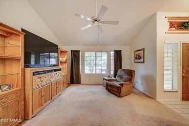 2715 N Kristen-6