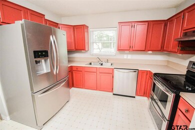 904 904 McClenny, Tyler, TX 75703 - photo 7