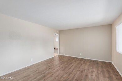 1027 E Las Palmaritas Dr, Phoenix, AZ 85020 - photo 7