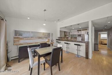 26-web-or-mls-4611 Piper Street Exports-