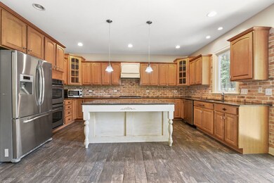 1202 Grant St, Wheaton, IL 60189 - photo 3