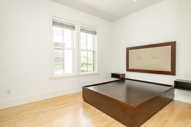 70 E Brookline St unit 2, Boston, MA 02118 - photo 5