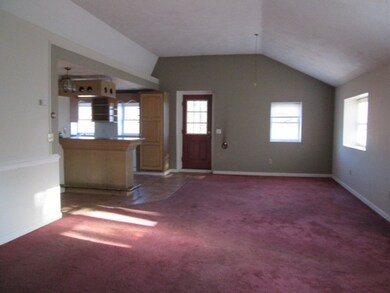 136 Charlton St, Oxford, MA 01540 - photo 7