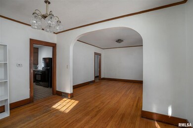 1926 Vine St, Davenport, IA 52804 - photo 3
