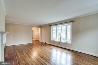 527 Hampton Ln, Towson, MD 21286 - photo 6