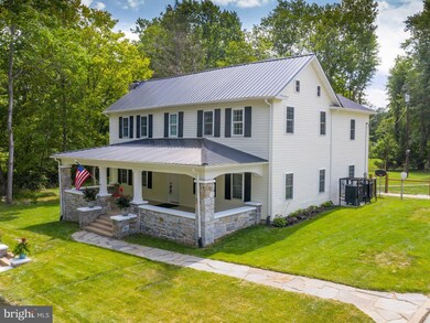 1022 Mish Rd, Bunker Hill, WV 25413 - photo 3