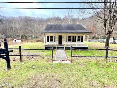 2342 Roda Rd, Appalachia, VA 24216 - photo 2